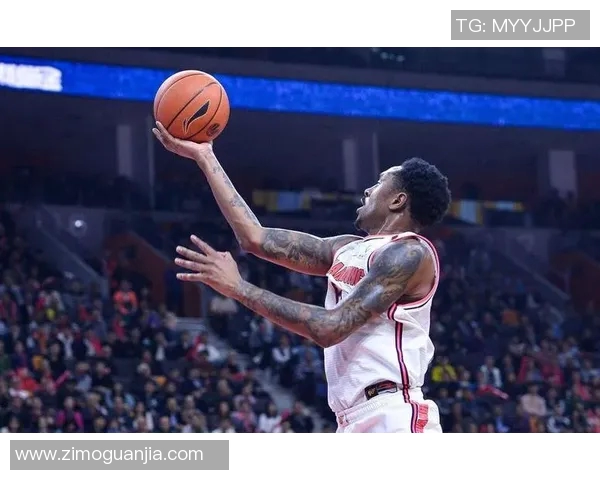 马尚布鲁克斯的篮球之路与职业生涯中的辉煌成就与挑战